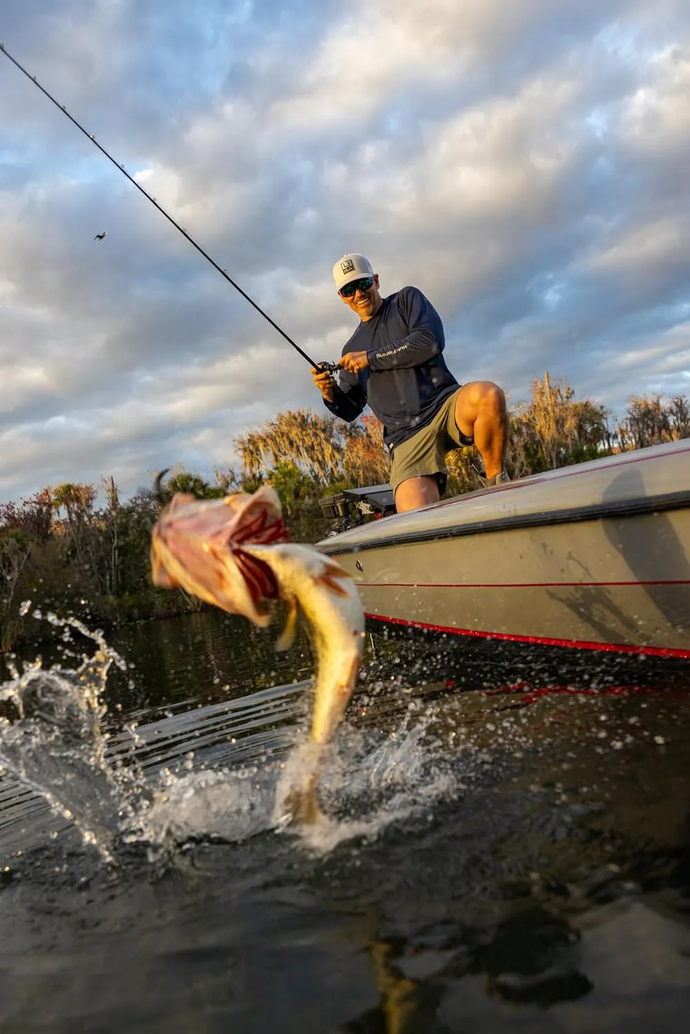 HUK Men's A1a Crew, Quick-Dry, Breathable Fishing Shirt