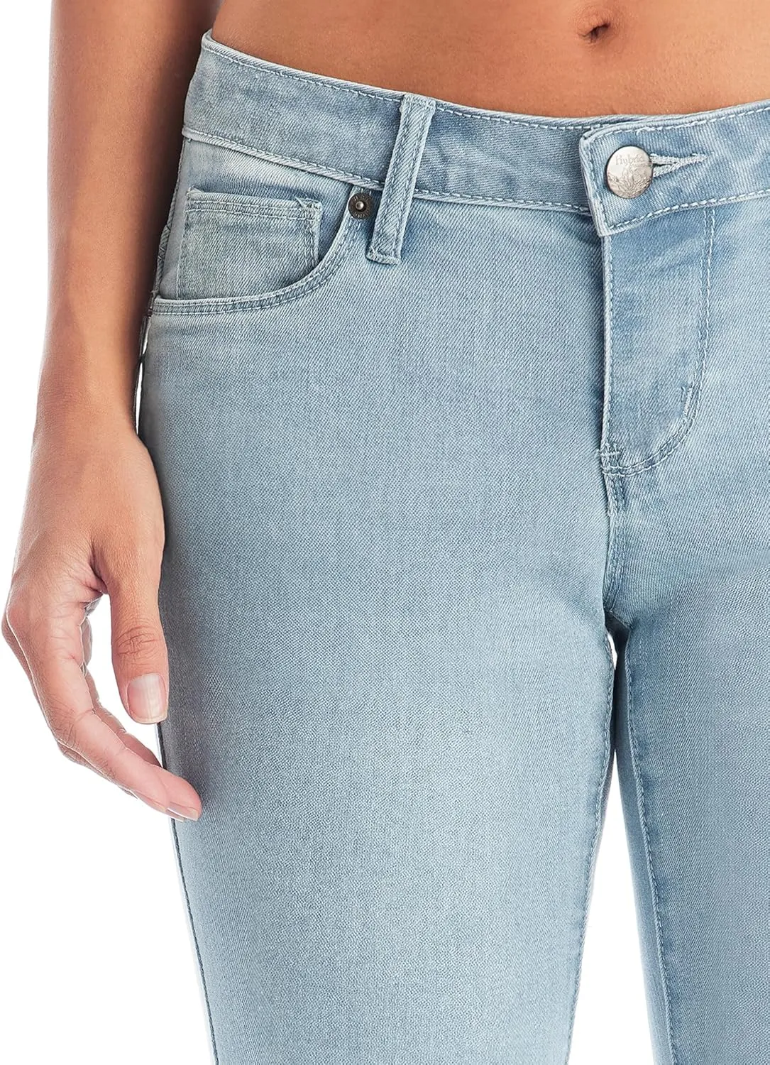 Hybrid & Company Womens Ultra Comfy Butt Lift Stretch Bermuda City Shorts