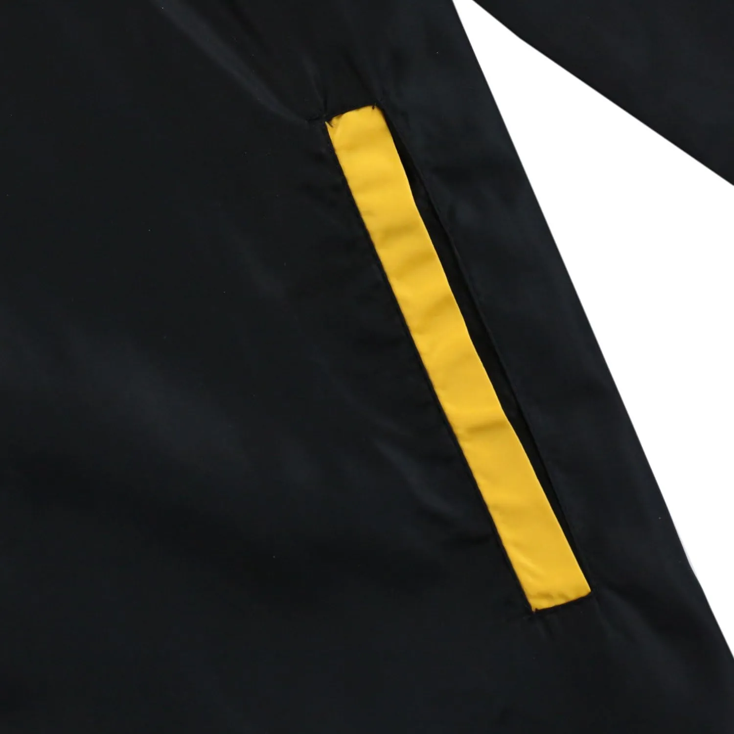 Lightweight Men's Windbreaker - Breathable Hooded Jacket for Outdoors & Commutes