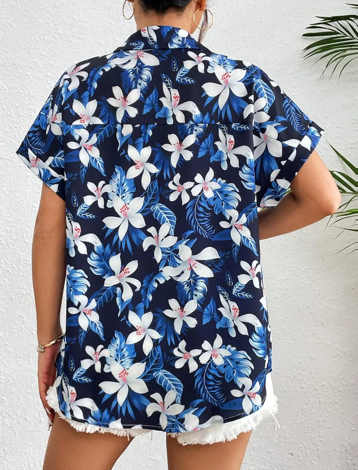 Zeagoo Women's Hawaiian Button Down Shirts Casual Short Sleeve Floral Tropical Print Summer Blouse Tunic Top